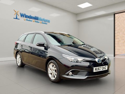 Toyota Auris 1.8 VVT-h Business Edition Touring Sports CVT Euro 6 (s/s) 5dr (Safety Sens 1