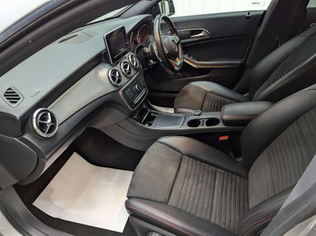 Mercedes-Benz CLA Class 1.6 CLA 180 AMG Line Auto 4dr 54