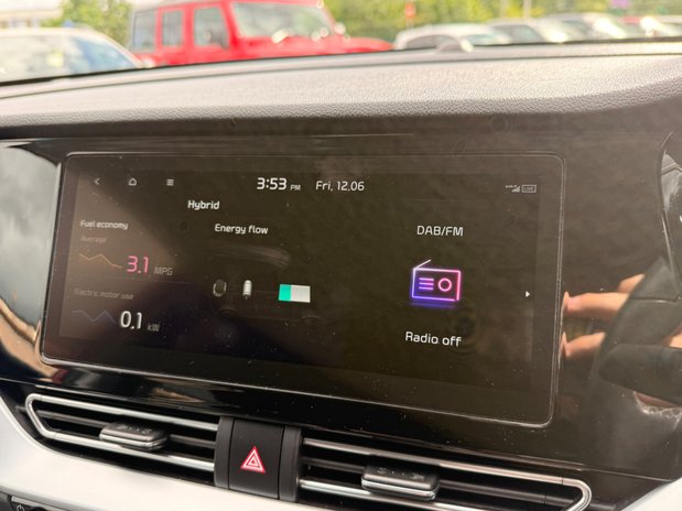 Kia Niro 3 35
