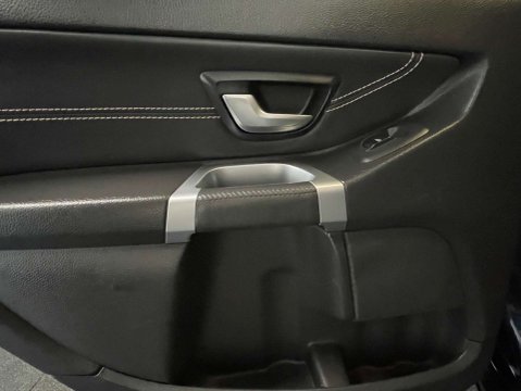 Volvo XC90 2.4 XC90 Executive D5 AWD Auto 4WD 5dr 34