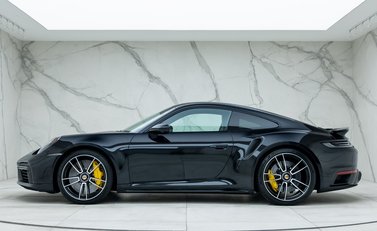 Porsche 911 Turbo S (992) 2