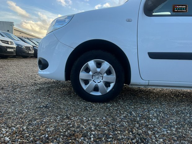 Renault Kangoo LWB L2H1 Low Roof Business Plus M19 Air Con Sensors EURO 6 NO VAT 20