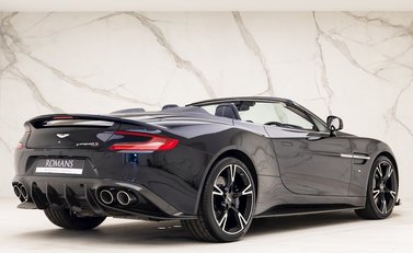Aston Martin Vanquish S Volante 10