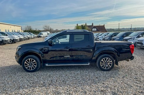 2017 Toyota HiluxCrew Cab 4X4 Active 4WD Air Con Rear Camera EURO 6 NO VAT — thumbnail 41 of 50