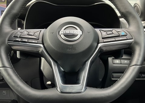 Nissan Juke DIG-T TEKNA DCT 23