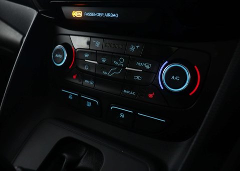 Ford Tourneo Connect 1.5 Tourneo Connect Grand Titanium TDCi Auto 5dr 25