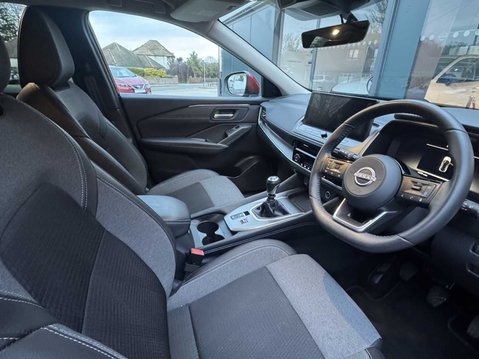 Nissan Qashqai N-Connecta DIG-T 6