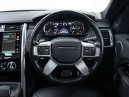 Land Rover Discovery 3.0 Discovery R-Dynamic SE D MHEV Auto 4WD 5dr 22