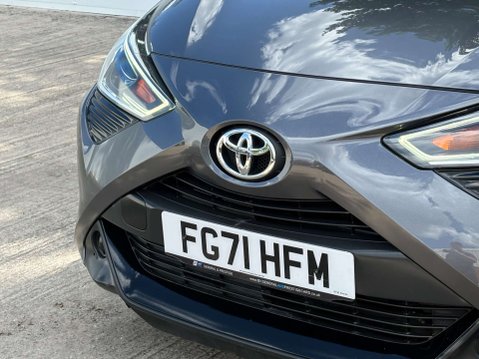 Toyota Aygo 1.0 Aygo X-Play TSS VVT-i 5dr 27