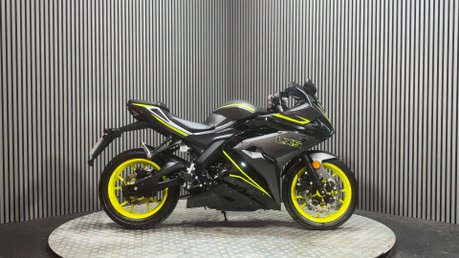 Lexmoto LXS 2023 ONLY 1K NEW MOT 125CC SPORTS BIKE LEARNER 1