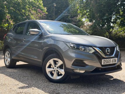 Nissan Qashqai 1.3 DIG-T Acenta Premium Euro 6 (s/s) 5dr