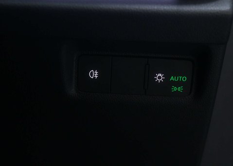 Skoda Enyaq Enyaq iV 60 Nav Lounge 5dr 37