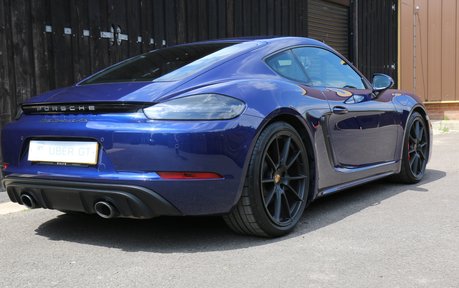 Porsche 718 Cayman GTS 4.0 - One Owner - Huge Specification 5