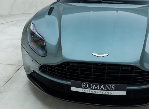 Aston Martin DB11 V8 COUPE 23