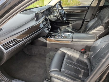 BMW 7 Series 3.0 740ld xDrive M Sport Auto 4WD 4dr 19