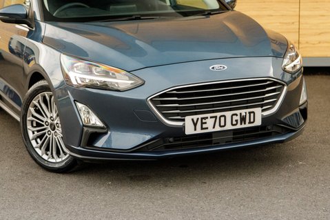 Ford Focus TITANIUM X 10
