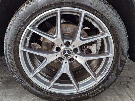 Mercedes-Benz GLC 2.0 GLC 300 AMG Line Premium+ D 4Matic Auto 4WD 5dr 31