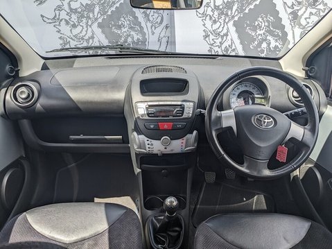 Toyota Aygo VVT-I ICE 16