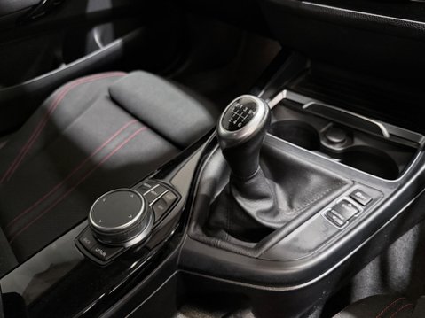 BMW 2 Series 2.0 218d Sport Euro 6 (s/s) 2dr 21
