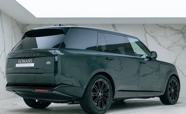 Land Rover Range Rover D350 Autobiography LWB 7 Seater 6