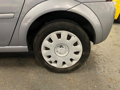 Vauxhall Meriva 1.6i 16v Club Easytronic 5dr 22