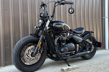 Triumph Bonneville 1.2 Bonneville Bobber Black 30