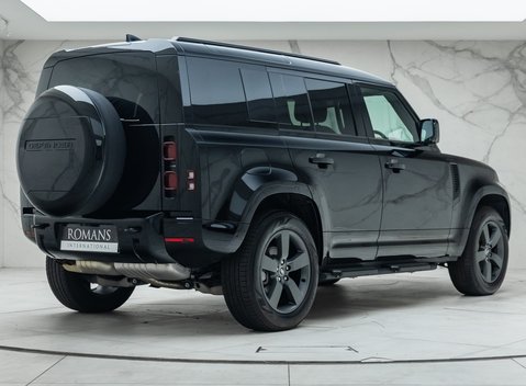 Land Rover Defender 110 D250 X-DYNAMIC HSE 6