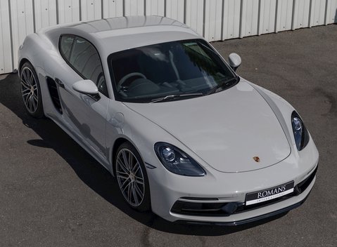 Porsche 718 Cayman GTS 8