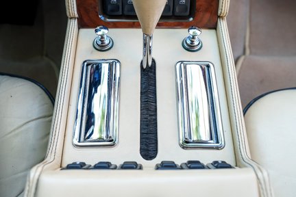 Aston Martin Lagonda Series IV 19