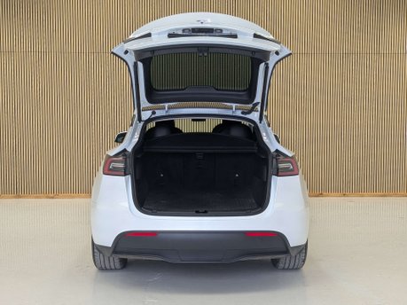 Tesla Model Y ModeL Y Long Range AWD 4WD 5dr 26