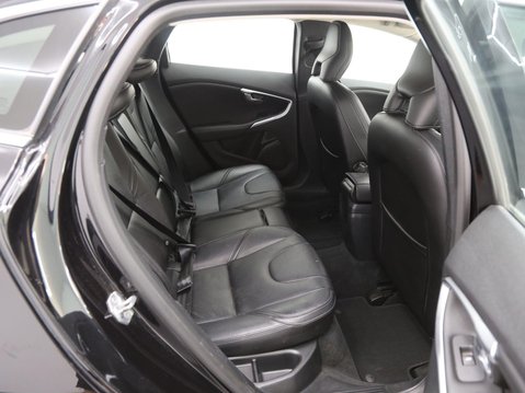 Volvo V40 2.0 T2 Inscription Euro 6 (s/s) 5dr 23