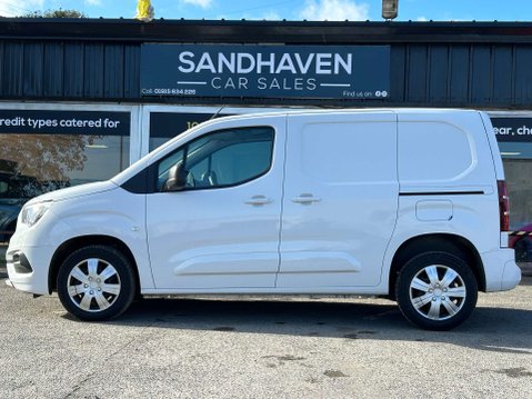 Vauxhall Combo 1.5 Turbo D 2300 Pro Panel Van 5dr Diesel Manual L1 H1 Euro 6 (s/s) (100 ps 12