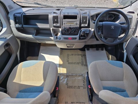 Auto-Sleepers Orian Pavo 22