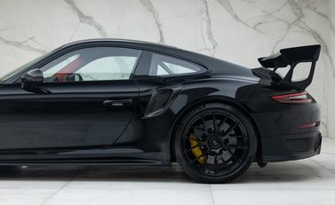 Porsche 911 (991) GT2 RS Weissach 58