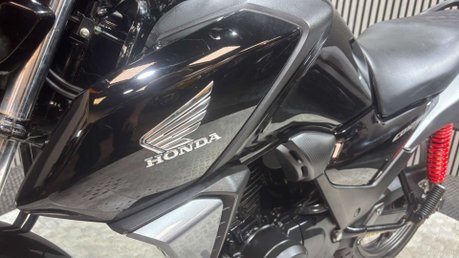 Honda CB 2021 ONLY 12K, JUST SERVICED, NEW MOT, WARRANTY LEARNER 125CC 21