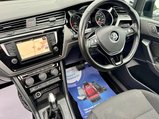 Volkswagen Touran 1.6 TDI BlueMotion Tech SE Family DSG Euro 6 (s/s) 5dr 17