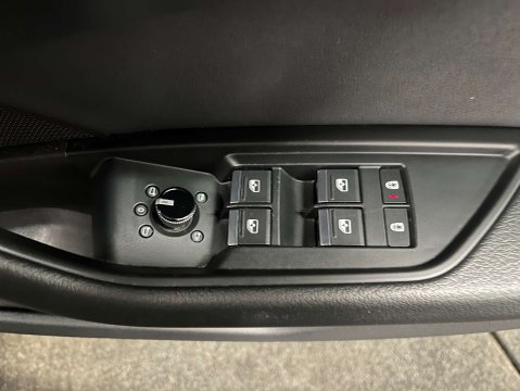 Audi E-Tron e-tron Technik 50 Quattro 4WD 5dr 18