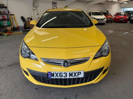 Vauxhall Astra GTC 1.7 CDTi ecoFLEX 109g SRi Euro 5 (s/s) 3dr 2