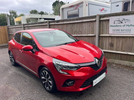 Renault Clio 1.0 ICONIC TCE 5 Dr 3