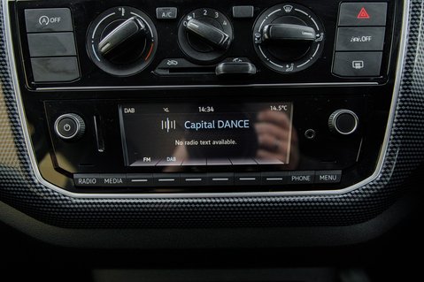 Volkswagen Up BASE 16