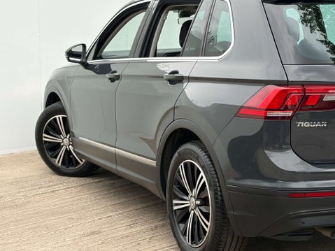 Volkswagen Tiguan 2.0 Tiguan SE Nav TDI BlueMotion Technology 5dr 35