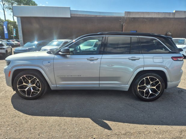 Jeep Grand Cherokee SUMMIT RESERVE 8