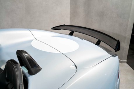 Jaguar F-Type PROJECT 7. 1 OF 250. LIGHTNING SILVER PAINTWORK. LOW MILEAGE. CERAMICS. 62