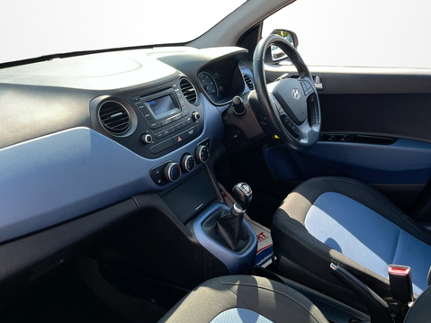 Hyundai i10 1.2 Premium 5dr 2