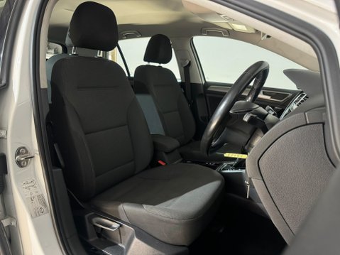Volkswagen Golf MATCH TDI BLUEMOTION TECHNOLOGY DSG 12