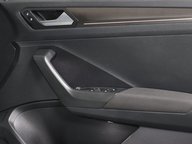 Volkswagen T-Roc DESIGN TSI 36