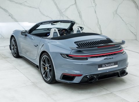 Porsche 911 Turbo S Cabriolet (992) 10