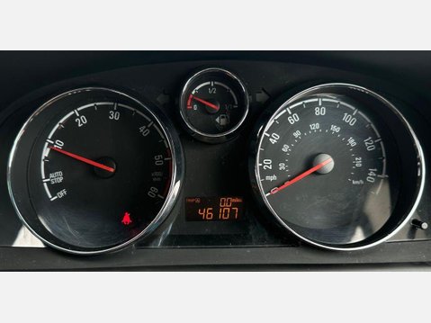 Vauxhall Antara 2.2 CDTi Exclusiv SUV 5dr Diesel Manual 2WD Euro 5 (s/s) (163 ps) 6
