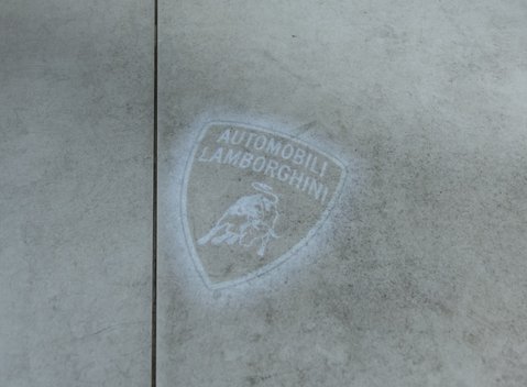 Lamborghini Urus Performante 32