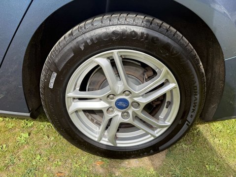 Ford Focus 1.5 Focus Zetec TDCi 5dr 49